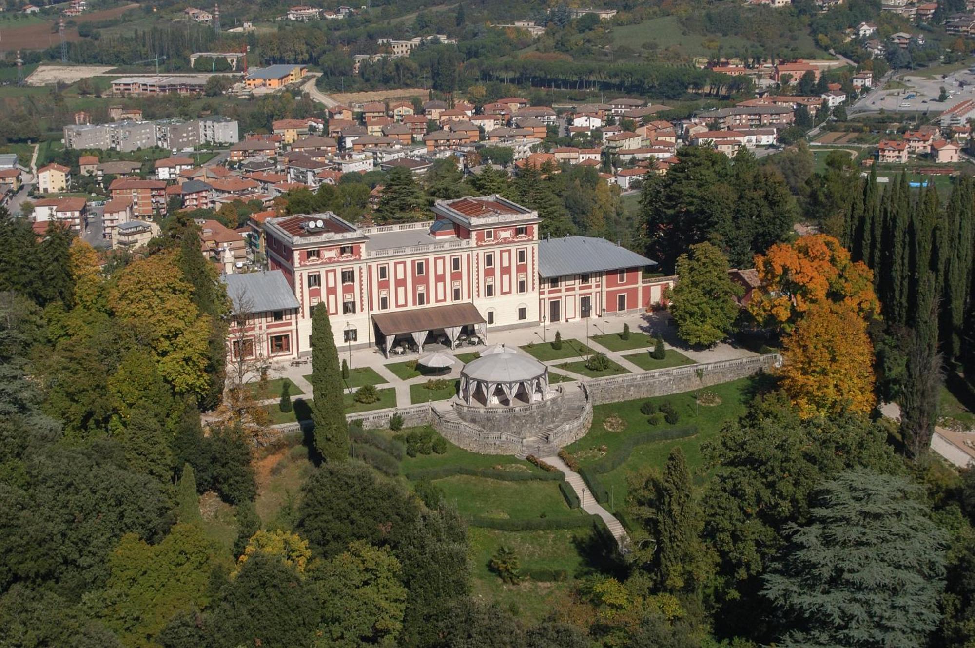 Park Hotel Villa Potenziani Rieti Exterior photo